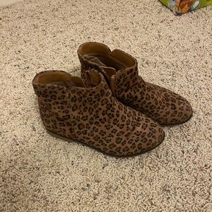 Cat & Jack girls 11 leopard boots